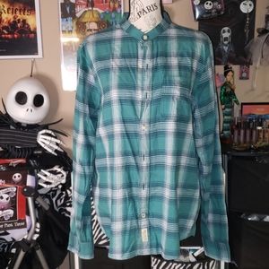 Hollister Green flannel top
